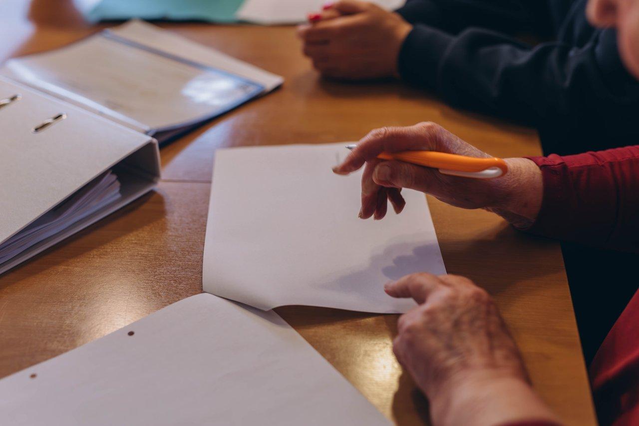 Réunion d’héritiers lors d’un estate planning meeting pour optimiser la valeur successorale.